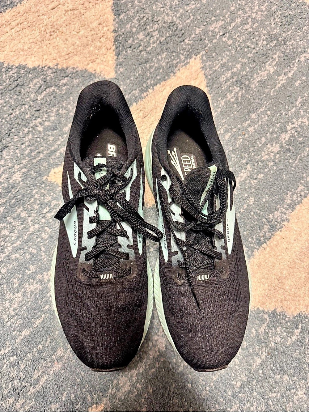 Brooks Launch Women's Running Shoes Black & Mint